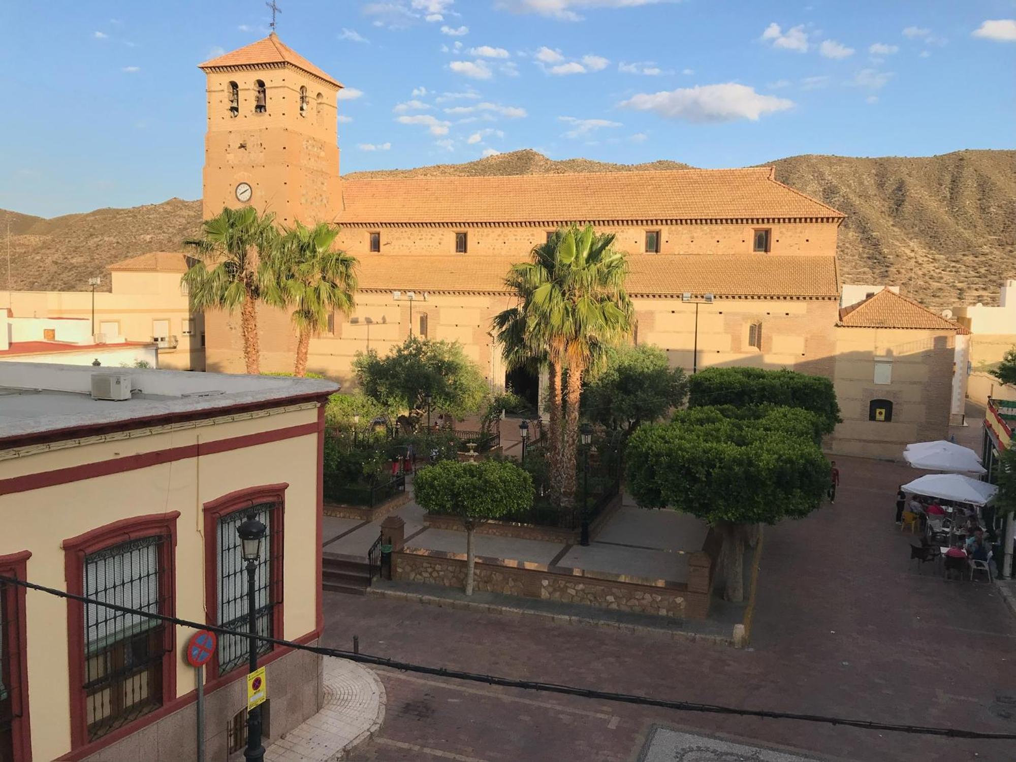 Hostal Avenida Tabernas Extérieur photo