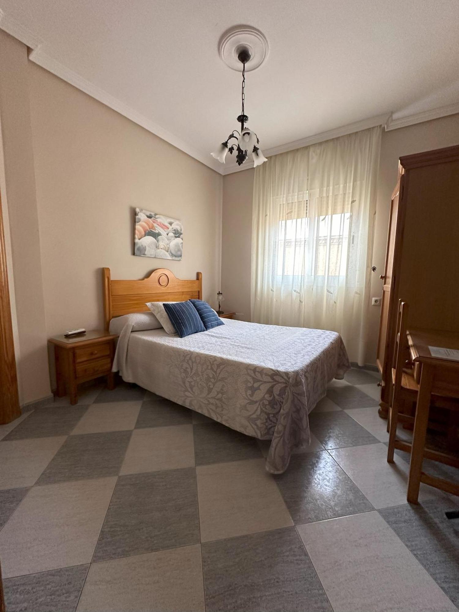 Hostal Avenida Tabernas Extérieur photo