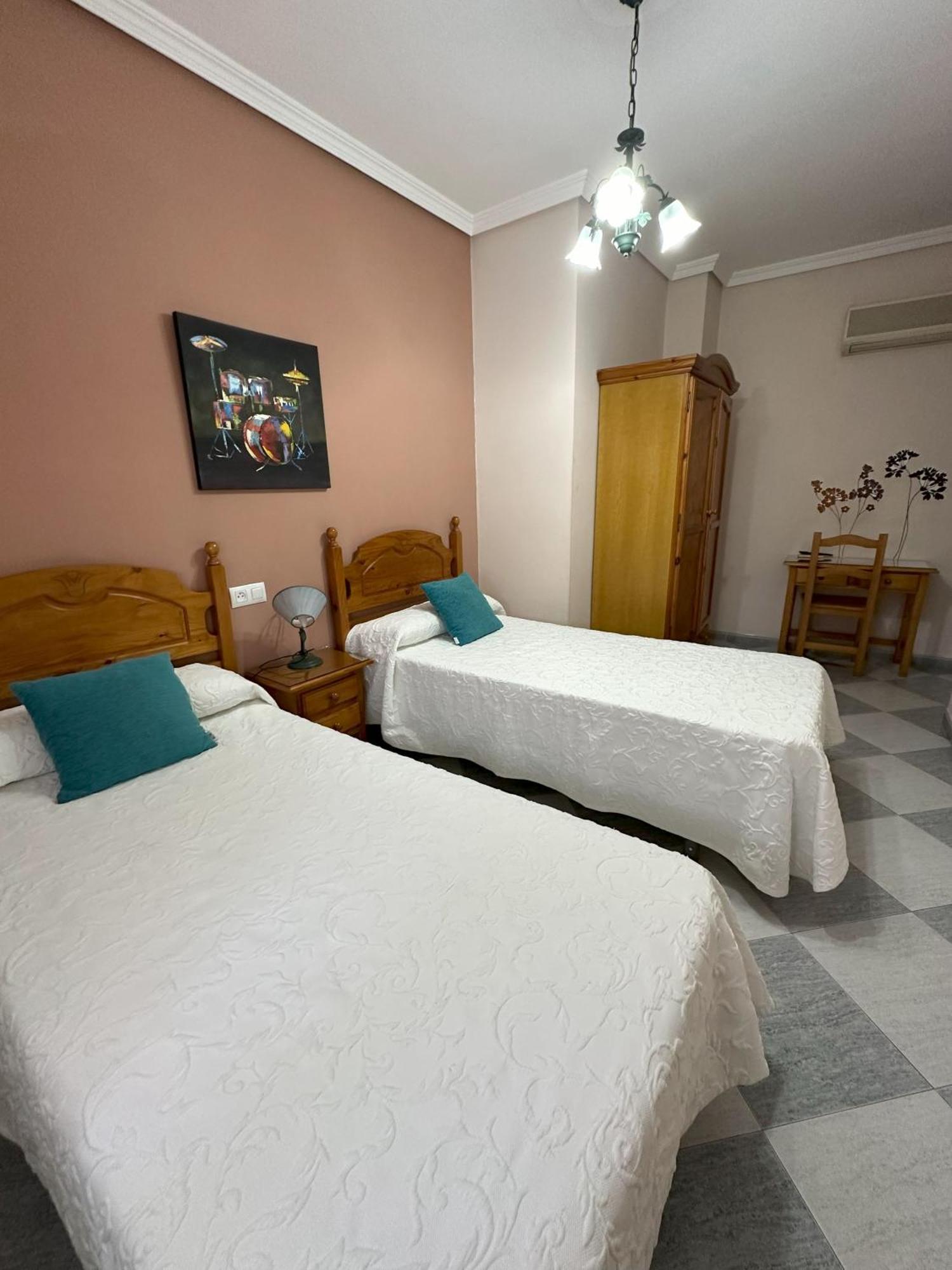 Hostal Avenida Tabernas Extérieur photo